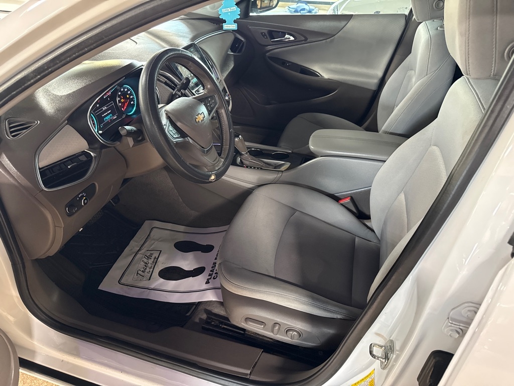 Chevrolet Malibu  2018