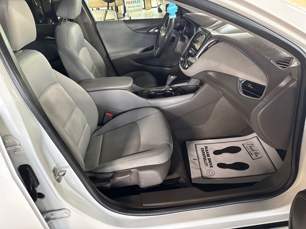 Chevrolet Malibu  2018