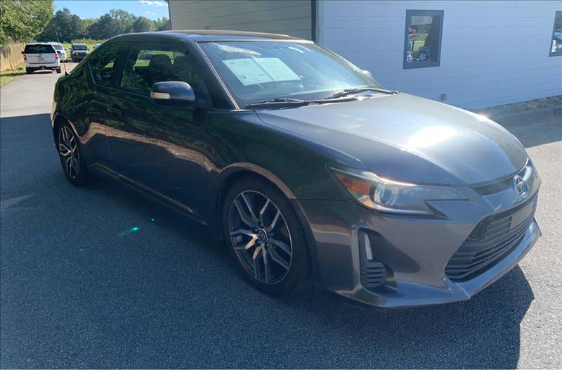 Scion tC 2dr HB Man (Natl) 2014