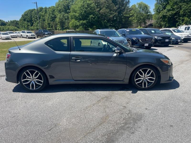 Scion tC 2dr HB Man (Natl) 2014