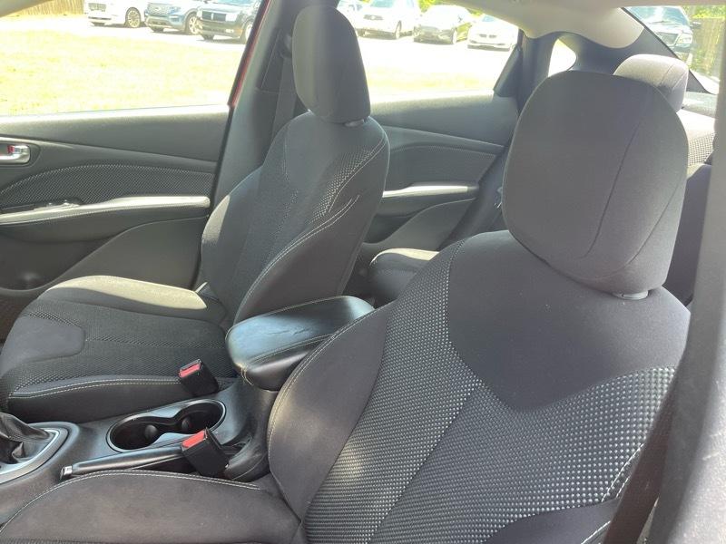 Dodge Dart 4dr Sdn SXT 2014