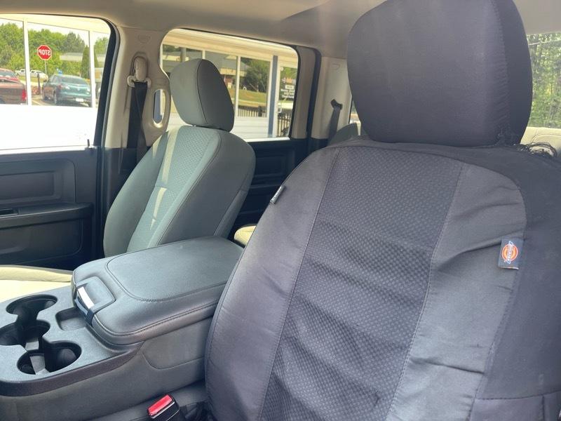 RAM 1500 2WD Crew Cab 140.5" Tradesman 2015