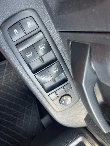 RAM 1500 2WD Crew Cab 140.5" Tradesman 2015