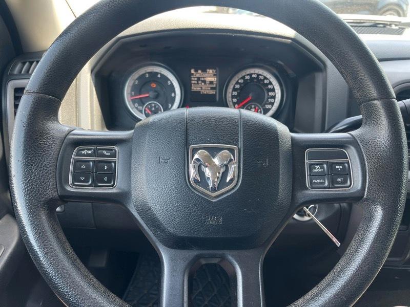 RAM 1500 2WD Crew Cab 140.5" Tradesman 2015