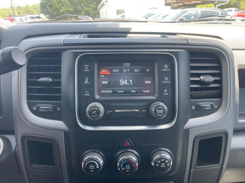 RAM 1500 2WD Crew Cab 140.5" Tradesman 2015