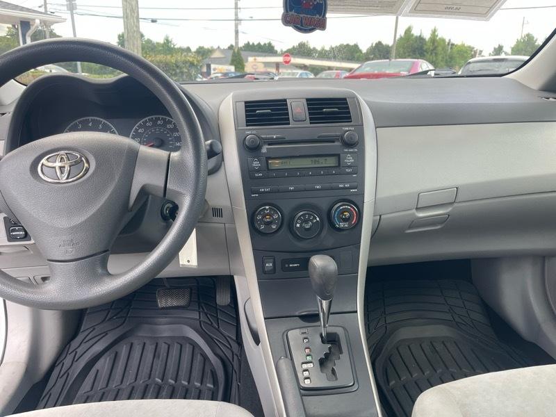 Toyota Corolla 4dr Sedan Auto 2009