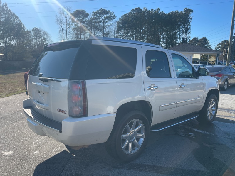 GMC Yukon 2WD 4dr 1500 Denali 2012