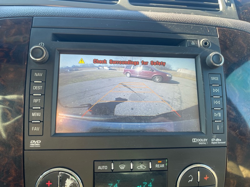 GMC Yukon 2WD 4dr 1500 Denali 2012