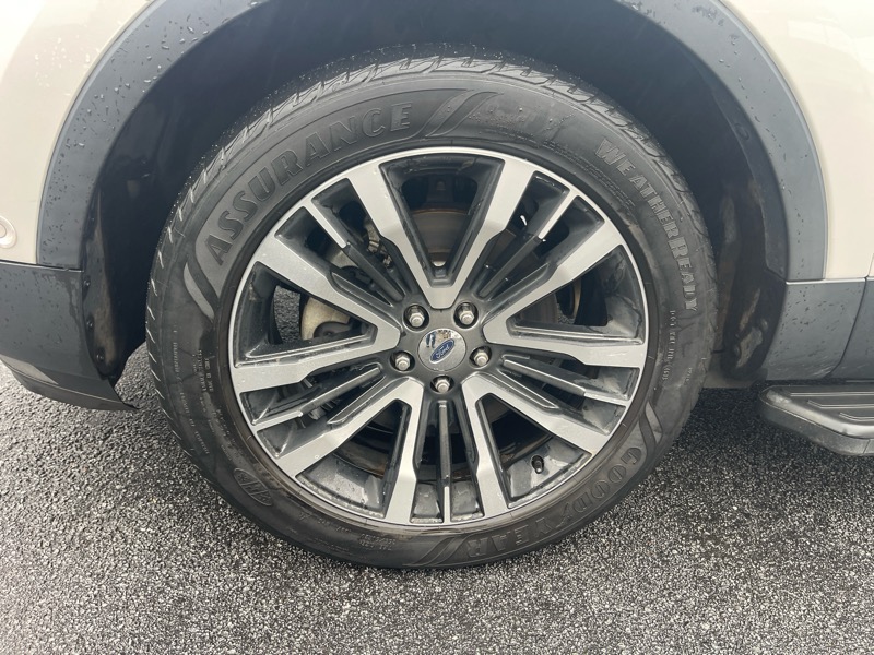 Ford Explorer 4WD 4dr Platinum 2016