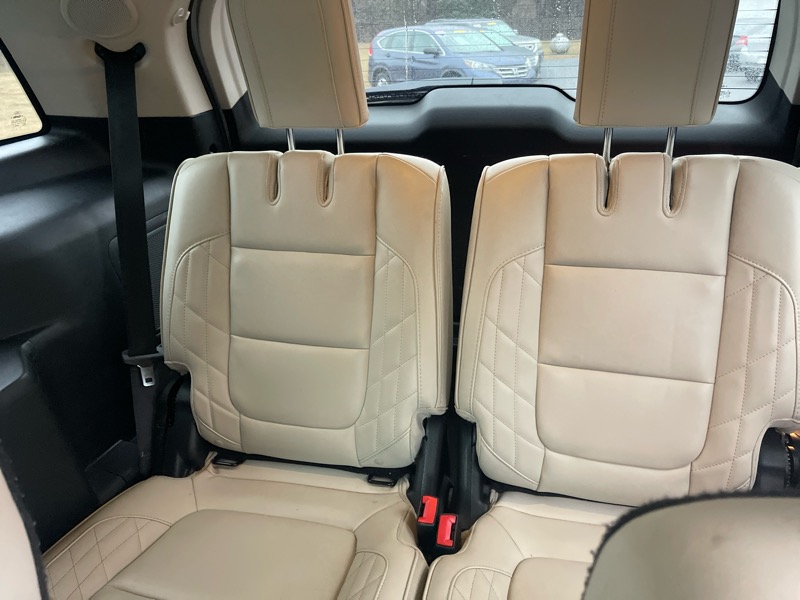 Ford Explorer 4WD 4dr Platinum 2016