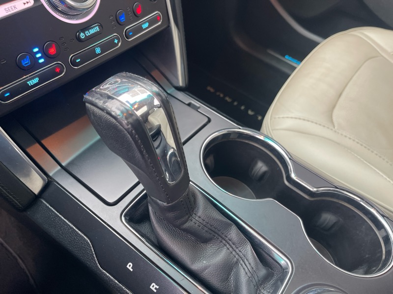 Ford Explorer 4WD 4dr Platinum 2016