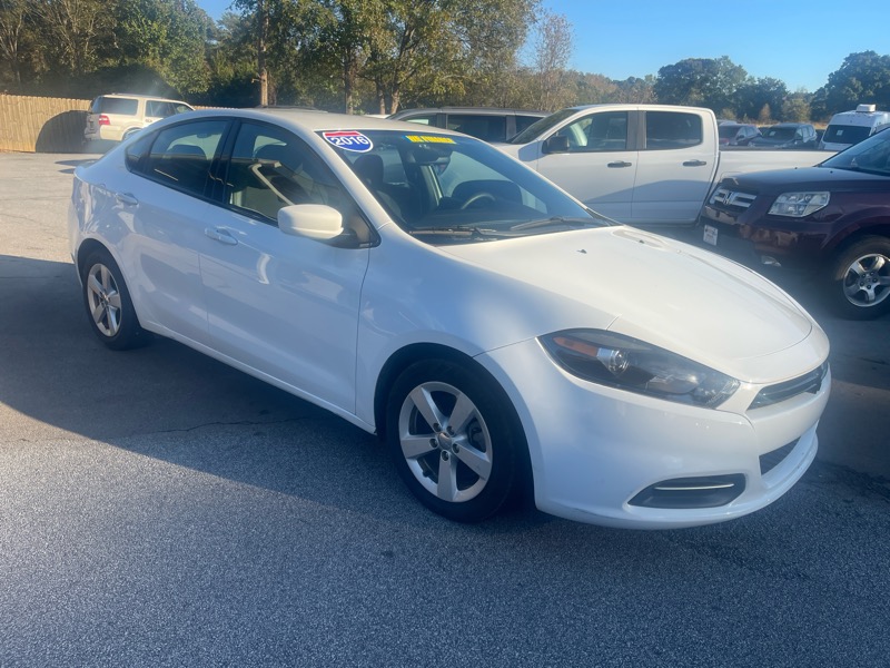 Dodge Dart 4dr Sdn SXT *Ltd Avail* 2016 Dodge Dart 4dr Sdn SXT *Ltd Avail* 2016