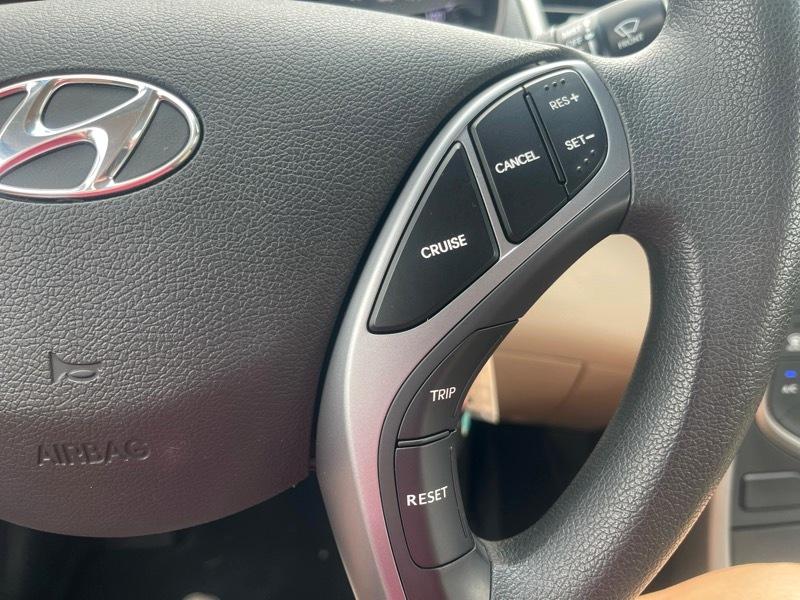 Hyundai Elantra 4dr Sdn Auto SE (Alabama Plant) 2016