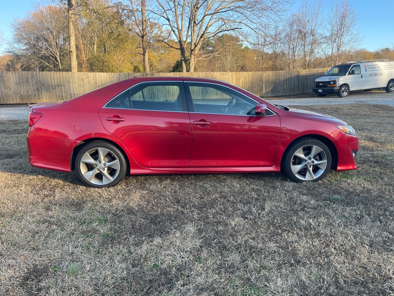 Toyota Camry SE 2012