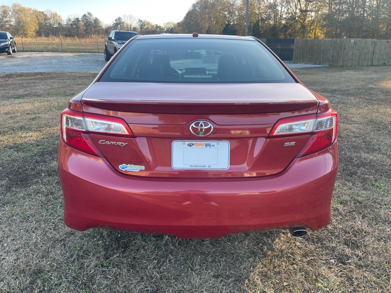 Toyota Camry SE 2012