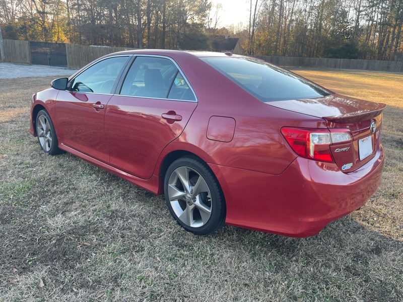 Toyota Camry SE 2012