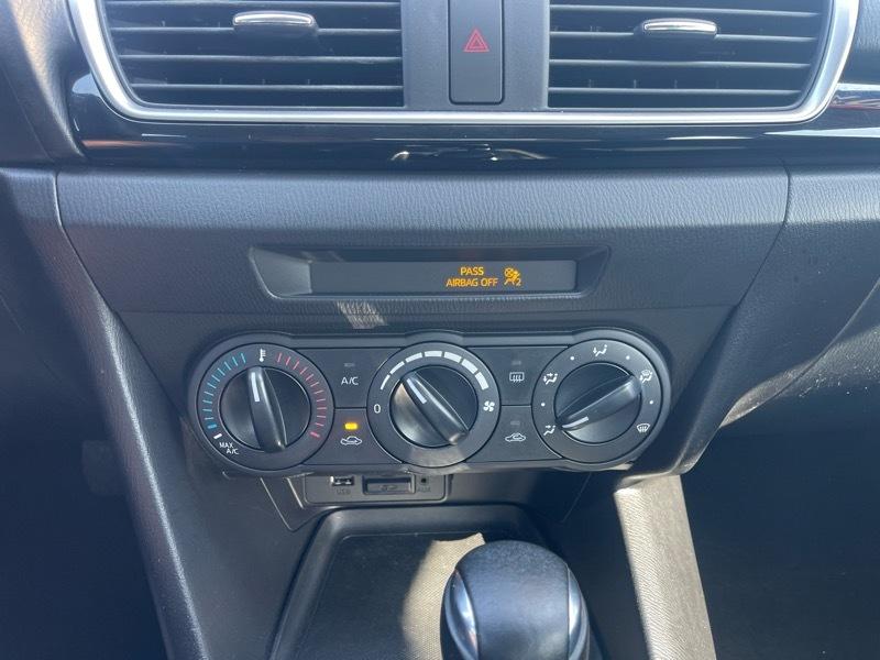 Mazda MAZDA3 4dr Sdn Auto i Sport 2015