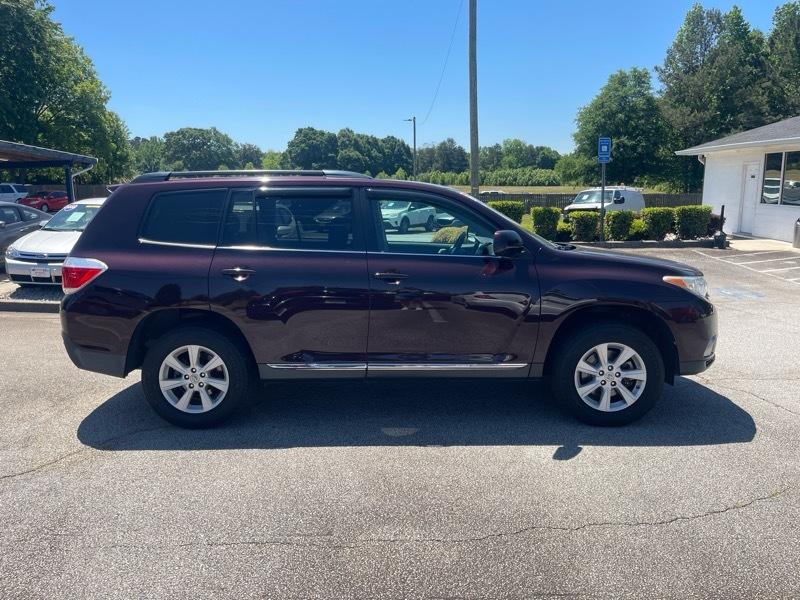 Toyota Highlander FWD 4dr V6 Base (Natl) 2011