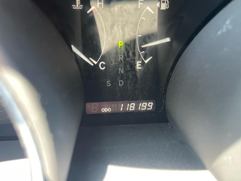 Toyota Highlander FWD 4dr V6 Base (Natl) 2011