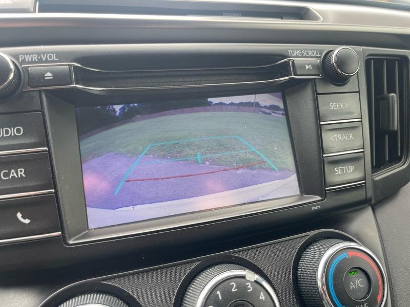 Toyota RAV4 FWD 4dr LE (Natl) 2016