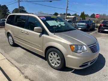 2013 Chrysler Town & Country 