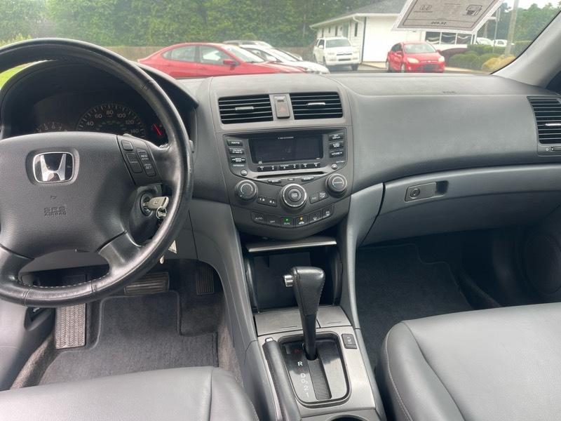 Honda Accord Sdn EX-L V6 AT 2005