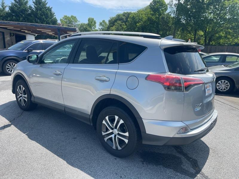 Toyota RAV4 FWD 4dr LE (Natl) 2016