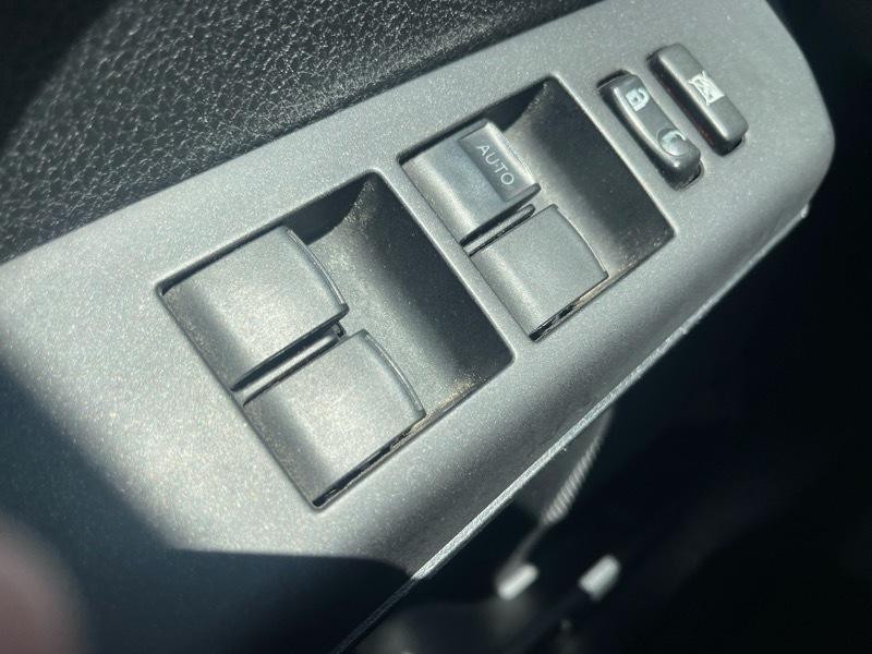 Toyota RAV4 FWD 4dr LE (Natl) 2016