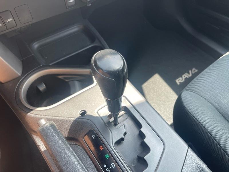 Toyota RAV4 FWD 4dr LE (Natl) 2016