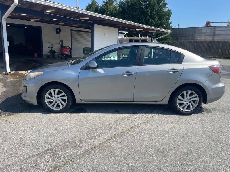 Mazda MAZDA3 4dr Sdn Auto i Touring 2012