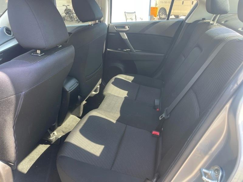 Mazda MAZDA3 4dr Sdn Auto i Touring 2012