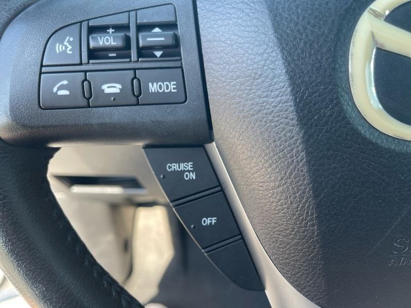 Mazda MAZDA3 4dr Sdn Auto i Touring 2012