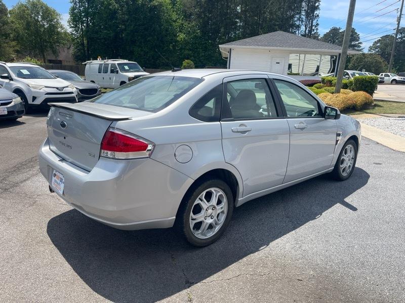 Ford Focus 4dr Sdn SES 2008