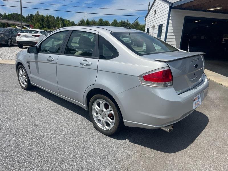 Ford Focus 4dr Sdn SES 2008