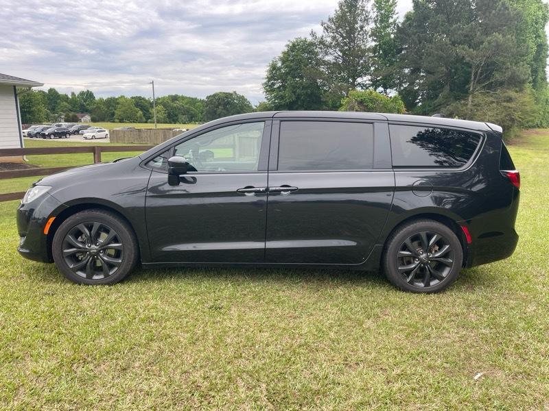 Chrysler Pacifica Touring Plus FWD 2019