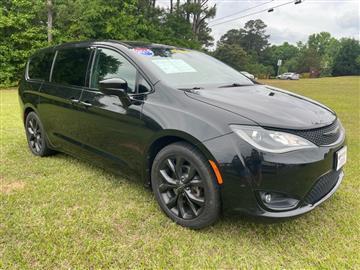 2019 Chrysler Pacifica Touring Plus FWD