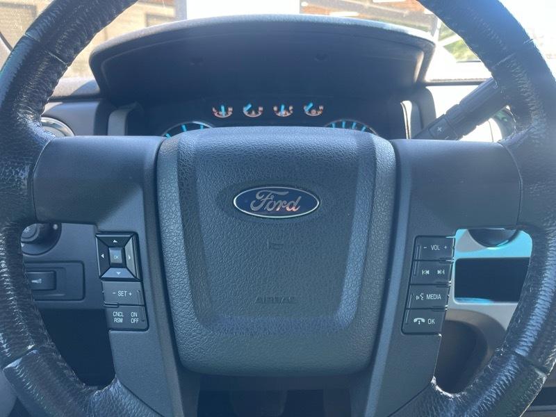 Ford F-150 2WD SuperCrew 145" Platinum 2011