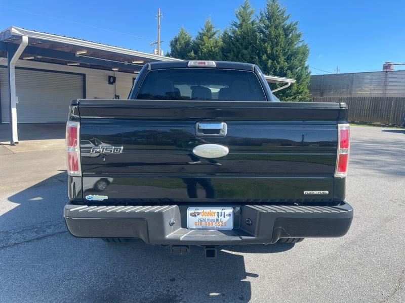 Ford F-150 2WD SuperCrew 145" Platinum 2011