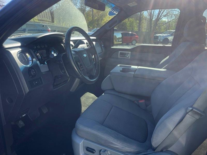 Ford F-150 2WD SuperCrew 145" Platinum 2011