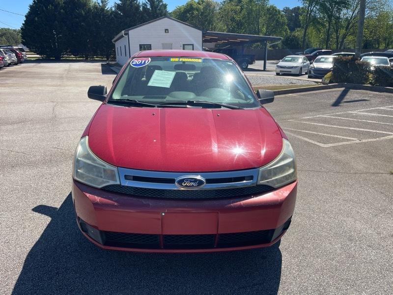 Ford Focus 4dr Sdn SE 2011