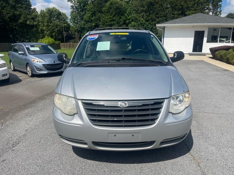 Chrysler Town & Country 4dr LWB Touring FWD 2005