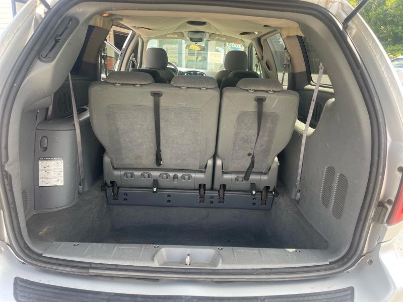 Chrysler Town & Country 4dr LWB Touring FWD 2005