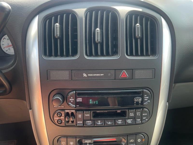 Chrysler Town & Country 4dr LWB Touring FWD 2005