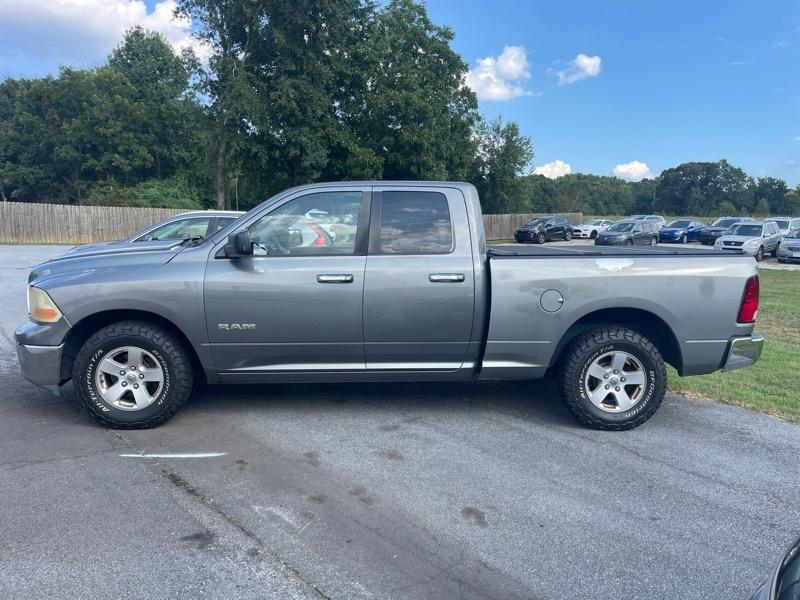 Dodge Ram 1500 SLT 2WD 2010