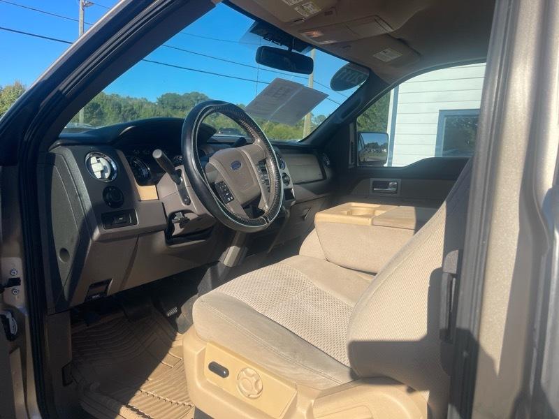 Ford F-150 2WD SuperCab 145" XLT 2011