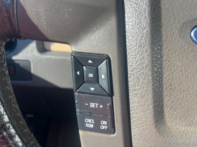 Ford F-150 2WD SuperCab 145" XLT 2011
