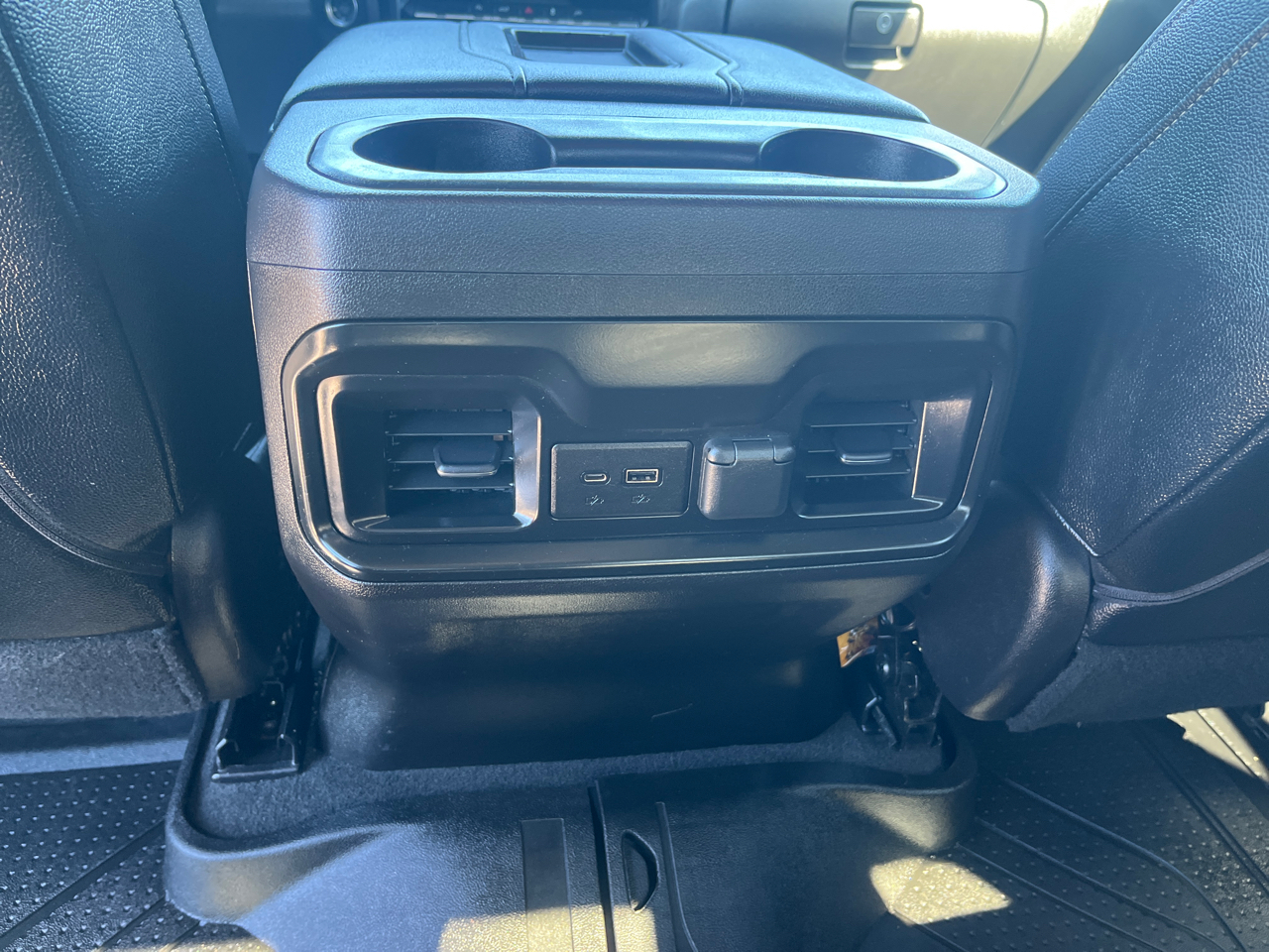 Chevrolet Silverado 1500 4WD Crew Cab 147" RST 2021 Chevrolet Silverado 1500 4WD Crew Cab 147" RST 2021