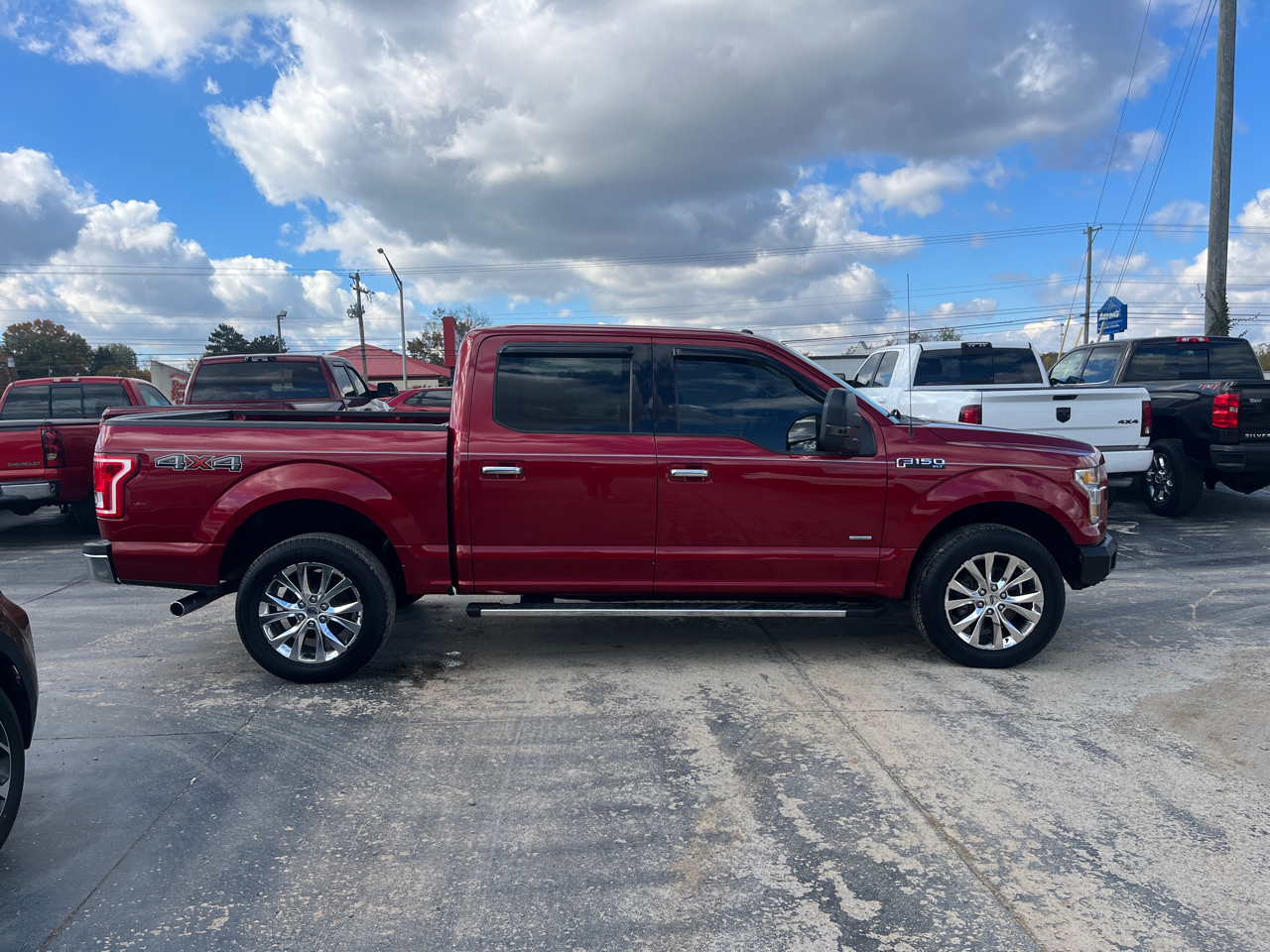 Ford F-150 4WD SuperCrew 145" XLT 2015 Ford F-150 4WD SuperCrew 145" XLT 2015