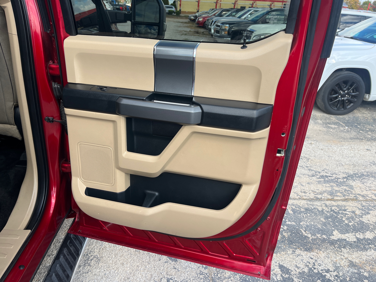 Ford F-150 4WD SuperCrew 145" XLT 2015 Ford F-150 4WD SuperCrew 145" XLT 2015