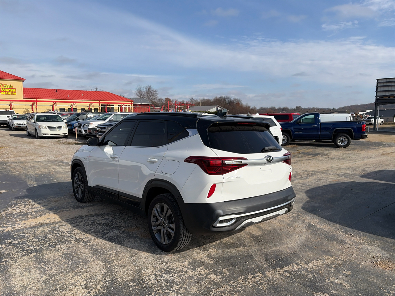 2021 Kia Seltos S photo 3